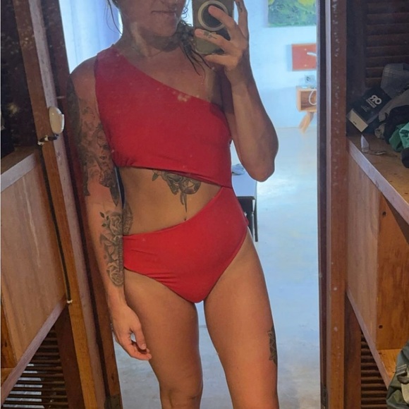 Red One-Shoulder Swimsuit - Picture 3 of 3